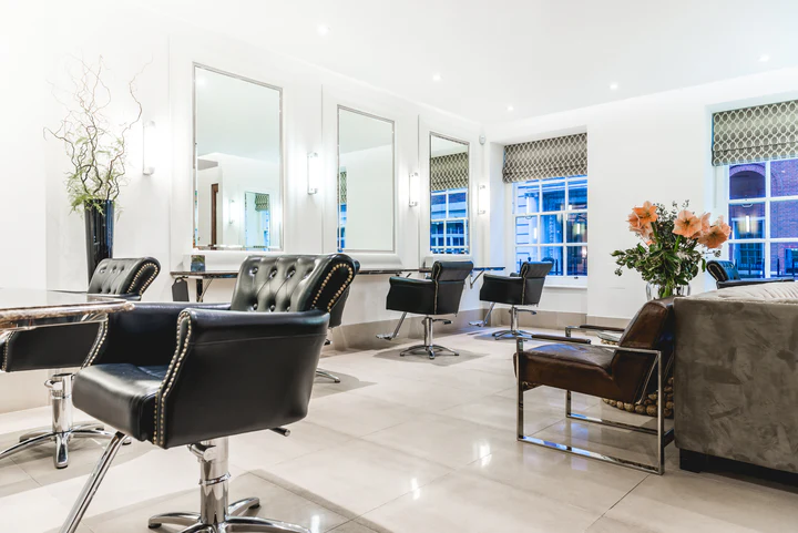 liu_nikcy_clarke_210218-1037_720x